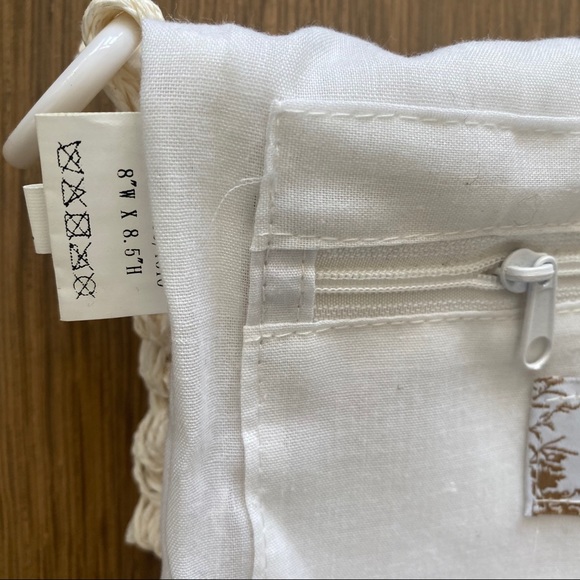 DONATED 10/30 Vintage White Crochet Bag with Flower Beading - Picture 3 of 7